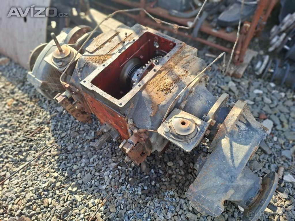Foto inzerátu Zetor 7711. 6320 dovoz prodej dílu
