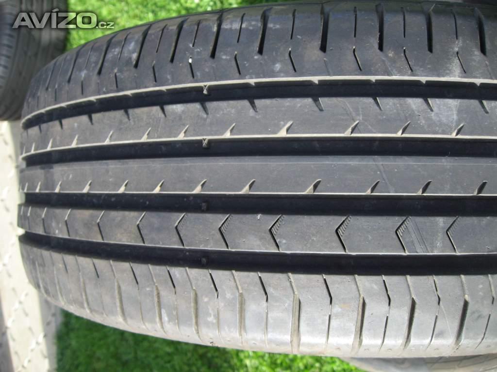 PRODÁM LETNÍ PNEU 215/55 R17 CONTINENTAL CPC5 94V 2ks