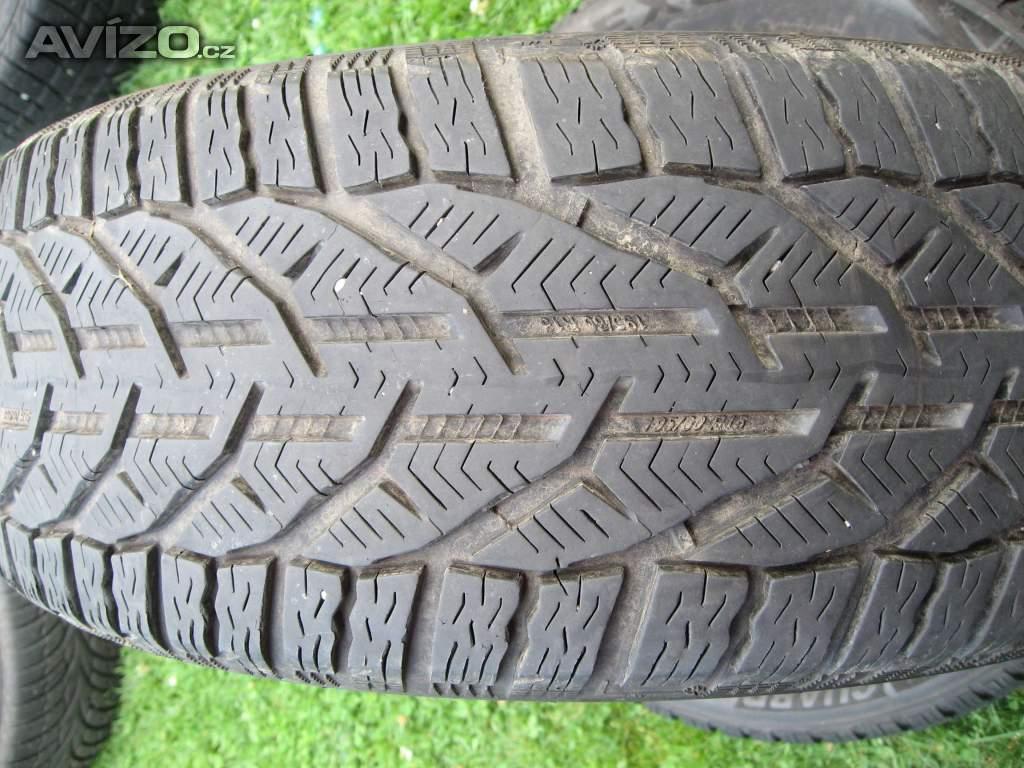 PRODÁM ZIMNÍ PNEU 195/60 R15 KORMORAN SNOW 88T 2x