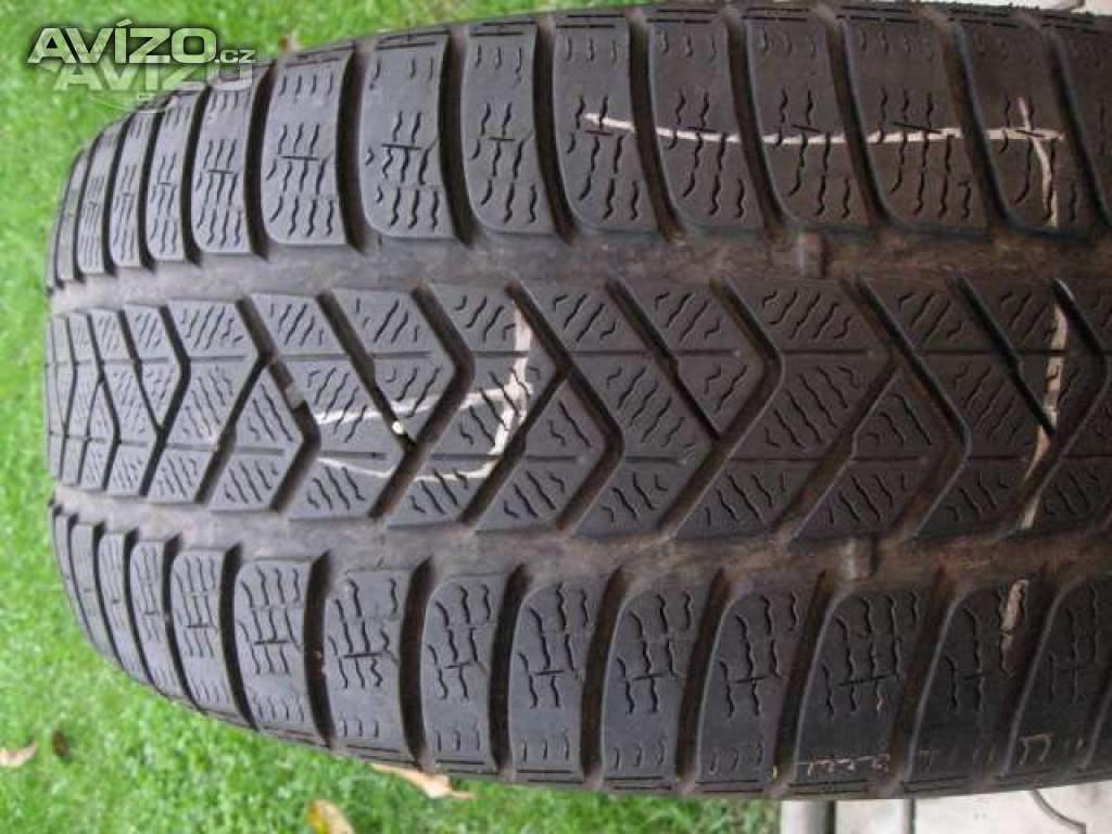 PRODÁM ZIMNÍ PNEU 245/45 R19 PIRELLI SOTTOZERO3 102V 4ks 