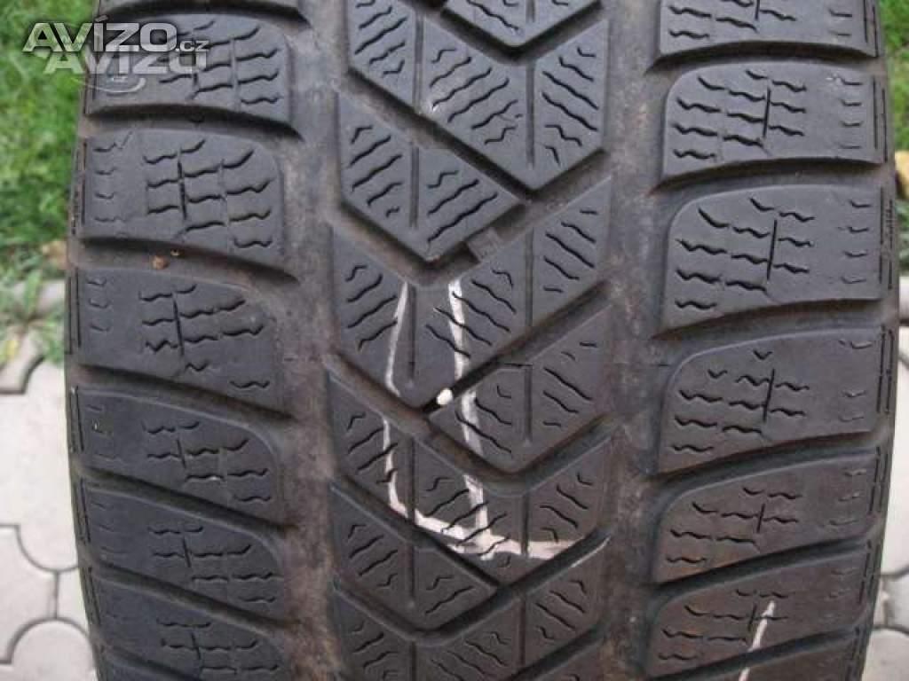 Foto inzerátu PRODÁM ZIMNÍ PNEU 245/45 R19 PIRELLI SOTTOZERO3 102V 4ks 