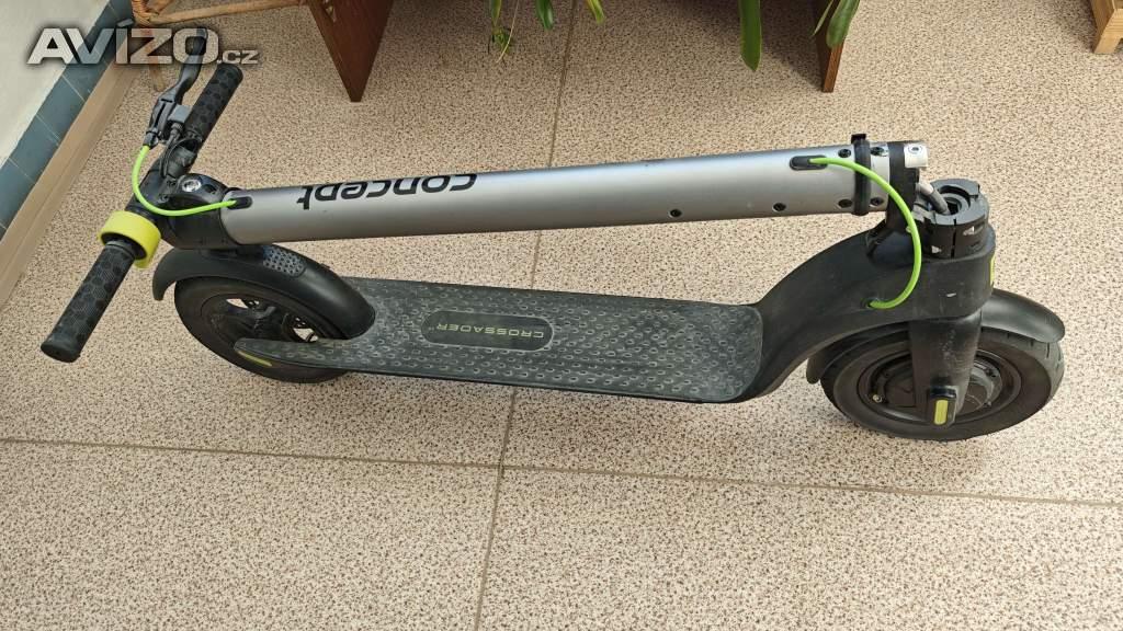Foto inzerátu Prodám elektrokoloběžku Concept SC2500 Crossader 2.5 bez baterie