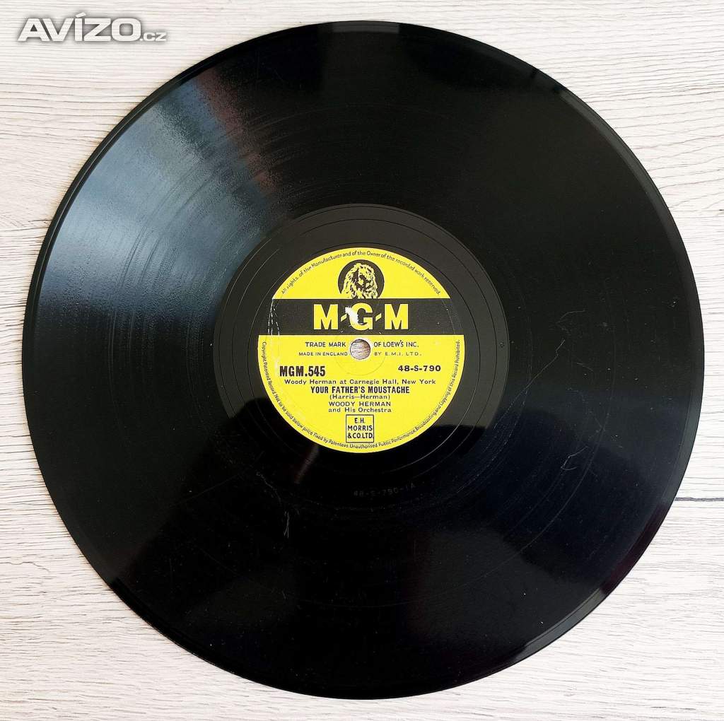 Foto inzerátu Starožitné šelakové gramodesky americký jazz, swing, 78 ot./min.