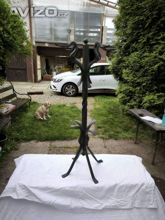 Foto inzerátu KRBOVÉ NÁŘADÍ OD KOVÁŘE,