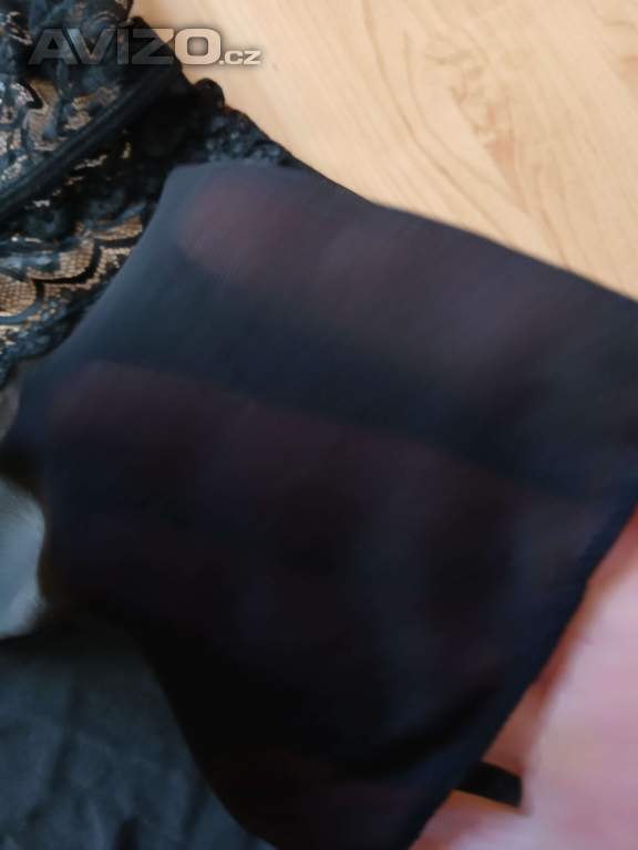 Foto inzerátu Černá noční košilka s tangy 