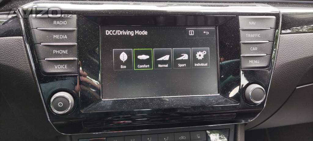 Foto inzerátu Také na splátky  Škoda Superb III combi Laurin & Klement 2.0TDI DSG 4X4 140kW