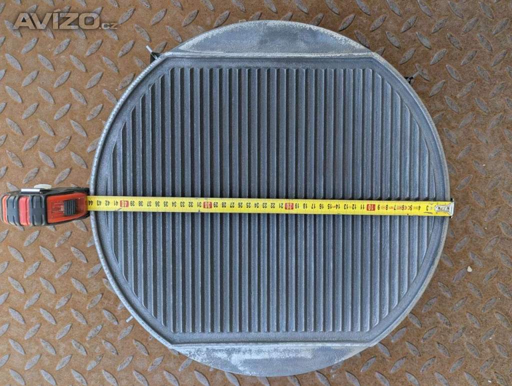 Foto inzerátu Rocket stove / turbo pecek - kempinkový vařič + gril (litina)
