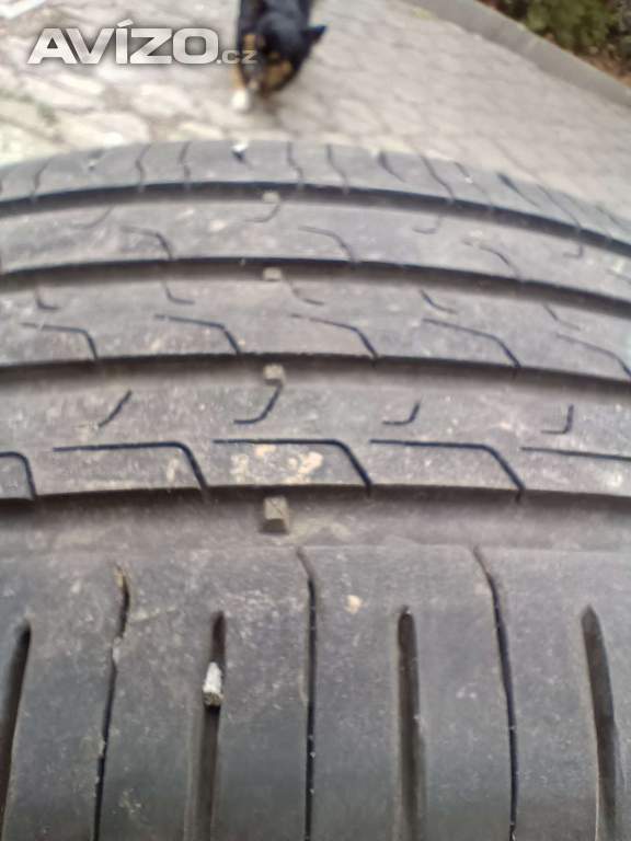 Foto inzerátu pneu Continental 215/60 R17, 7mm