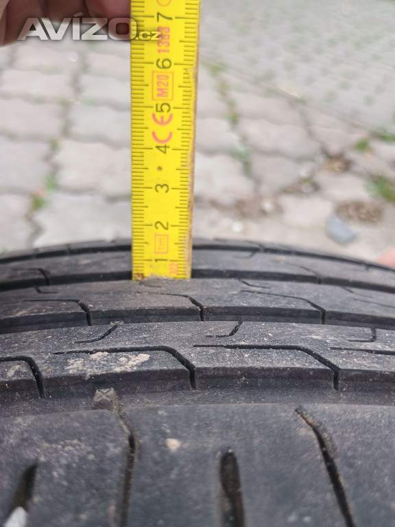 Foto inzerátu pneu Continental 215/60 R17, 7mm