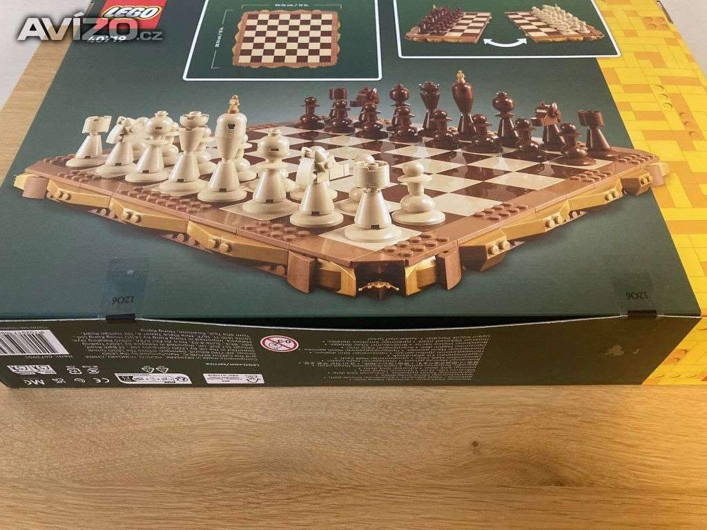 Foto inzerátu LEGO 40719 Tradiční šachy