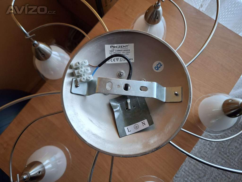 Foto inzerátu Skleněný lustr