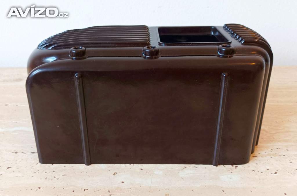 Foto inzerátu Bakelitová bednička pro starožitné rádio Talisman 308U, krásný stav 