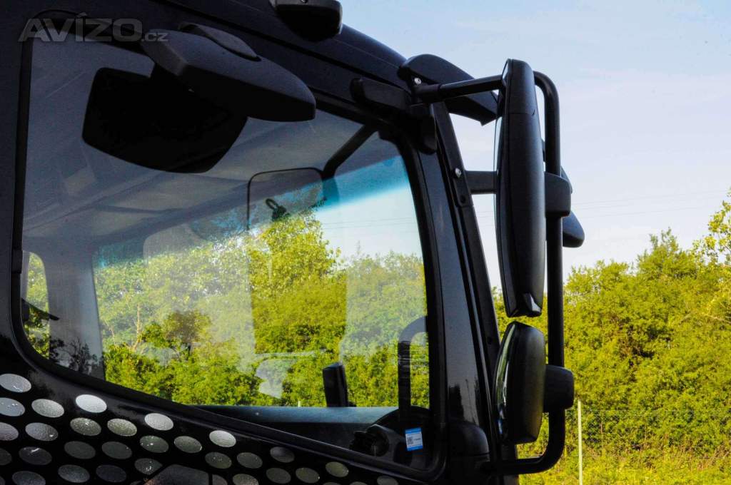 Foto inzerátu MERCEDES-BENZ ATEGO 1218 - NOVÝ HÁKOVÝ NOSIČ KONTEJNERŮ + HYDRAULICKÁ RUKA EU5