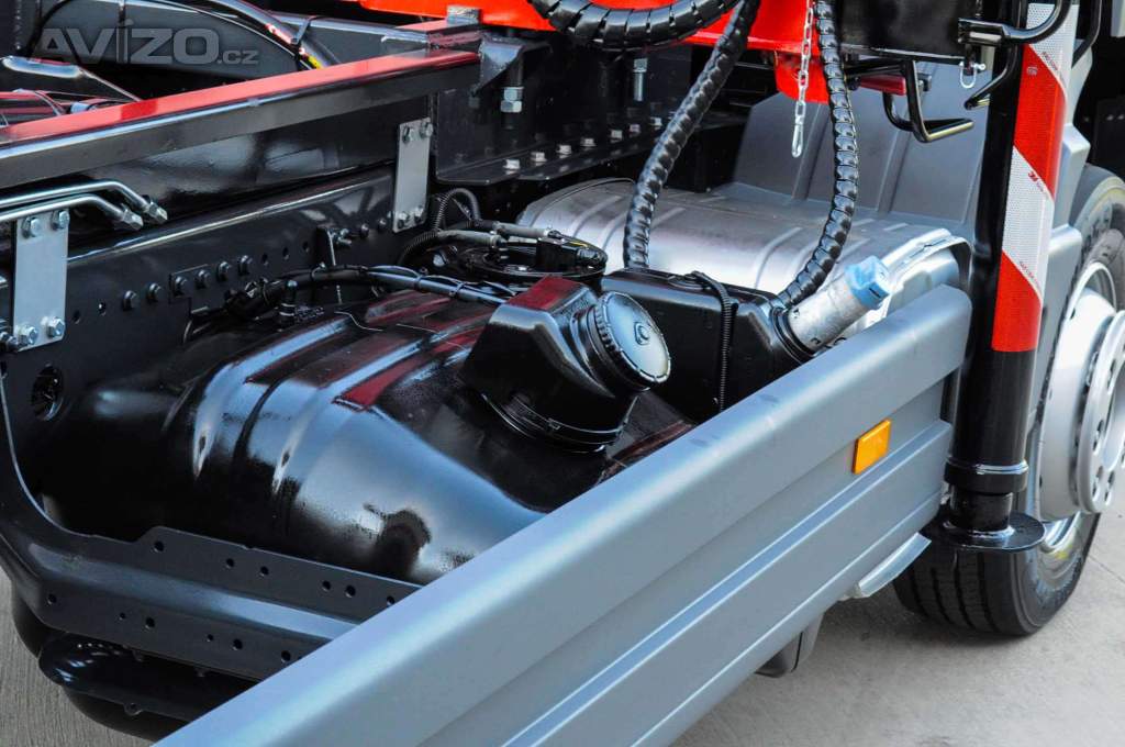 Foto inzerátu MERCEDES-BENZ ATEGO 1218 - NOVÝ HÁKOVÝ NOSIČ KONTEJNERŮ + HYDRAULICKÁ RUKA EU5