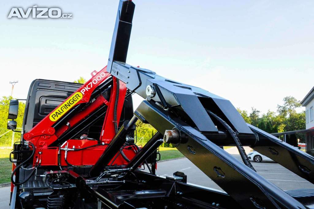 Foto inzerátu MERCEDES-BENZ ATEGO 1218 - NOVÝ HÁKOVÝ NOSIČ KONTEJNERŮ + HYDRAULICKÁ RUKA EU5