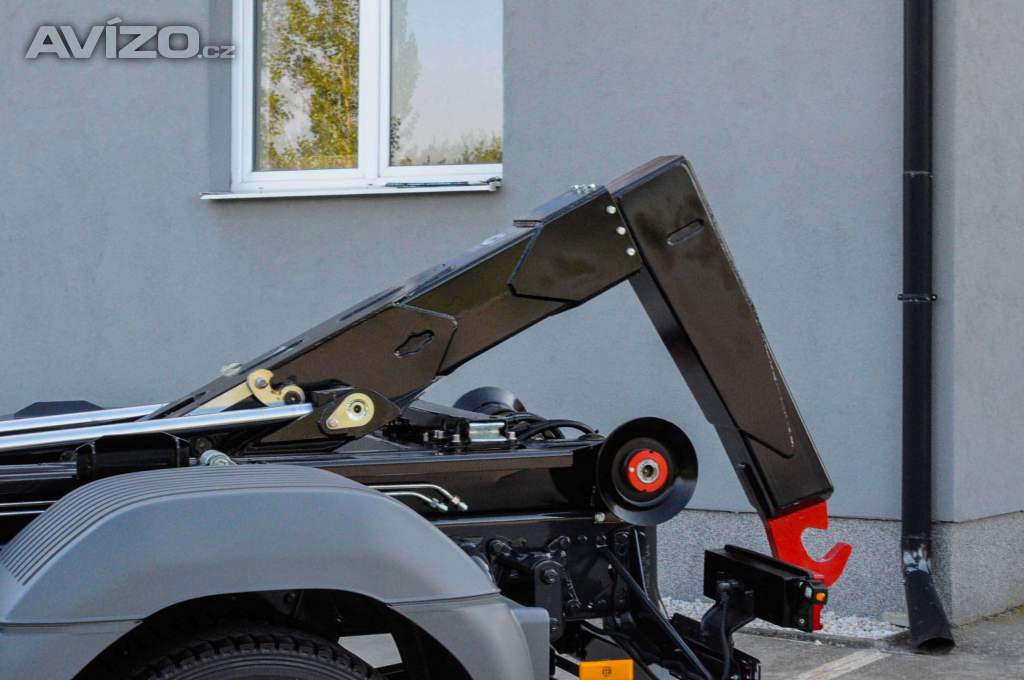 Foto inzerátu MERCEDES-BENZ ATEGO 1218 - NOVÝ HÁKOVÝ NOSIČ KONTEJNERŮ + HYDRAULICKÁ RUKA EU5