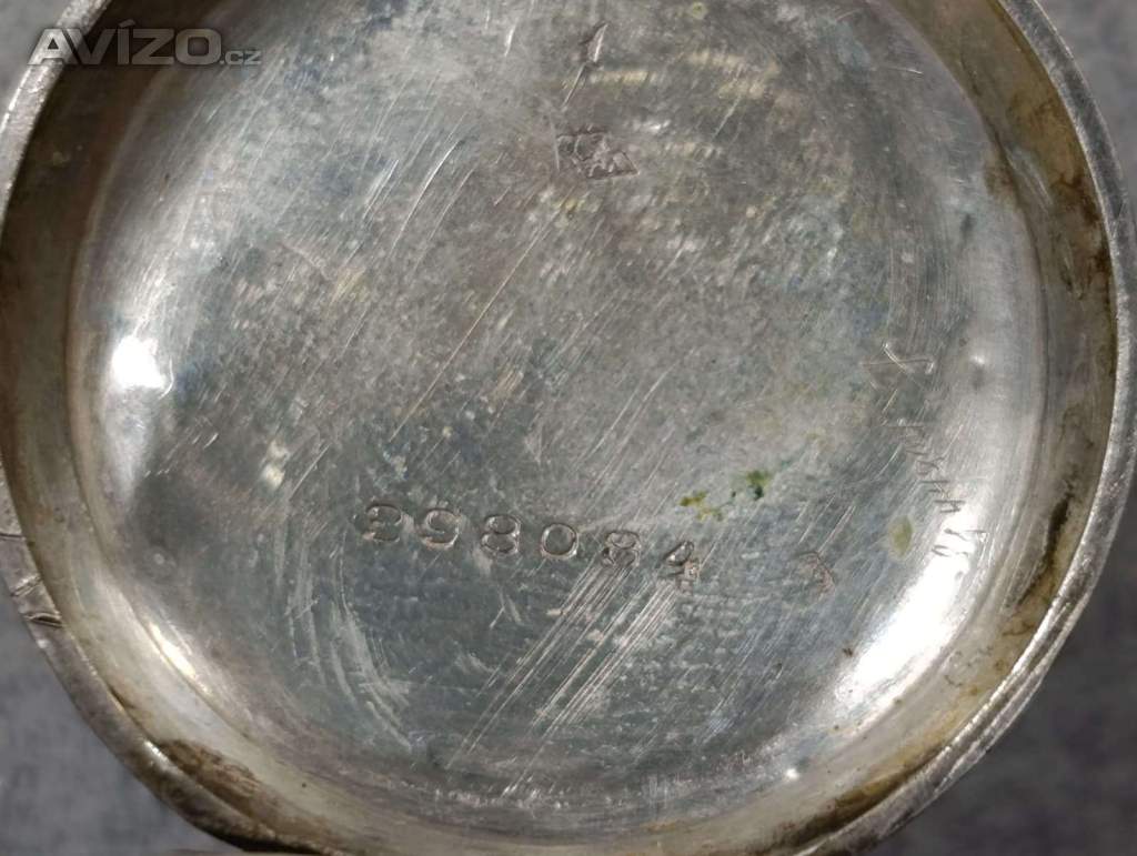 Foto inzerátu Malé stříbrné kapesní hodinky, nejdoucí