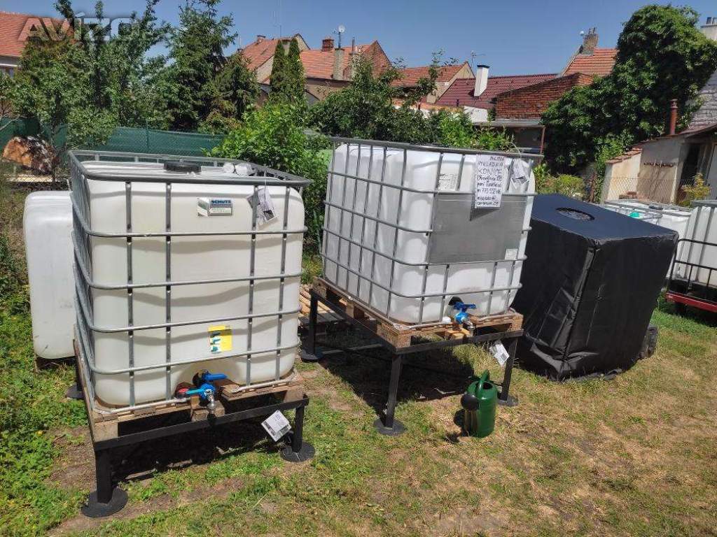 Foto inzerátu IBC PODSTAVEC V=30cm 3.000,-Kč PROSTĚJOV m: 731 855 194