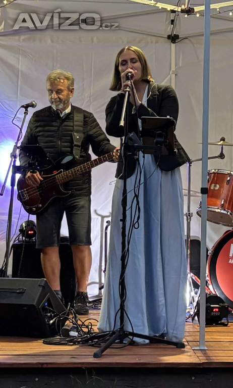 Foto inzerátu Kapela na  párty, oslavy, svatbu, ples