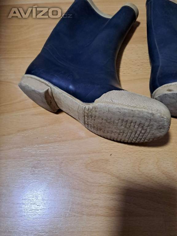 Foto inzerátu Dětské holinky - gumáky vel. 19,5, stélka 19 cm
