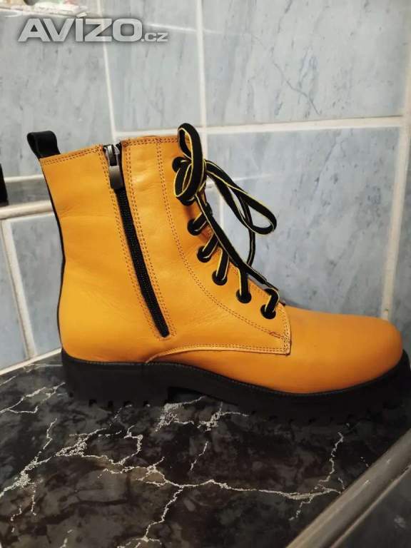 Foto inzerátu Vyšší kožené boty