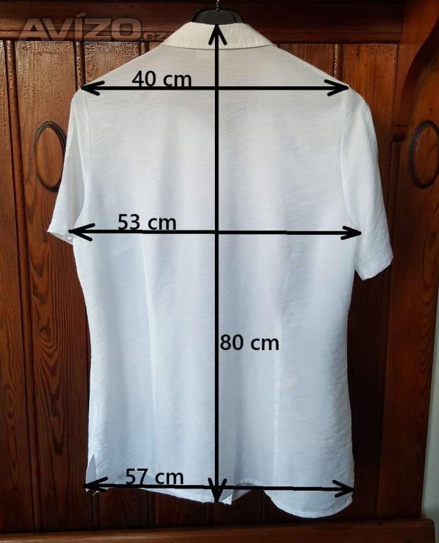 Foto inzerátu Dámská delší bílá košile vel. L/XL