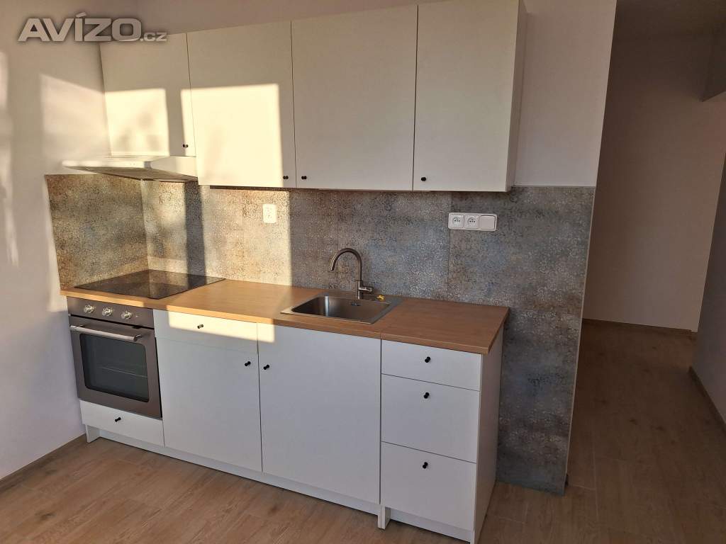 Pronájem bytu 2+1  - 60 m2