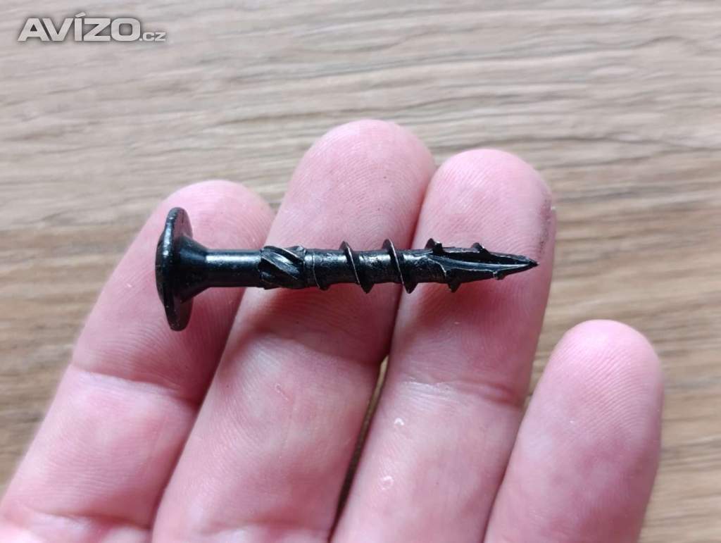 Foto inzerátu Tesařské vruty s talířovou hlavou, ČERNÝ zinek, torx +bit