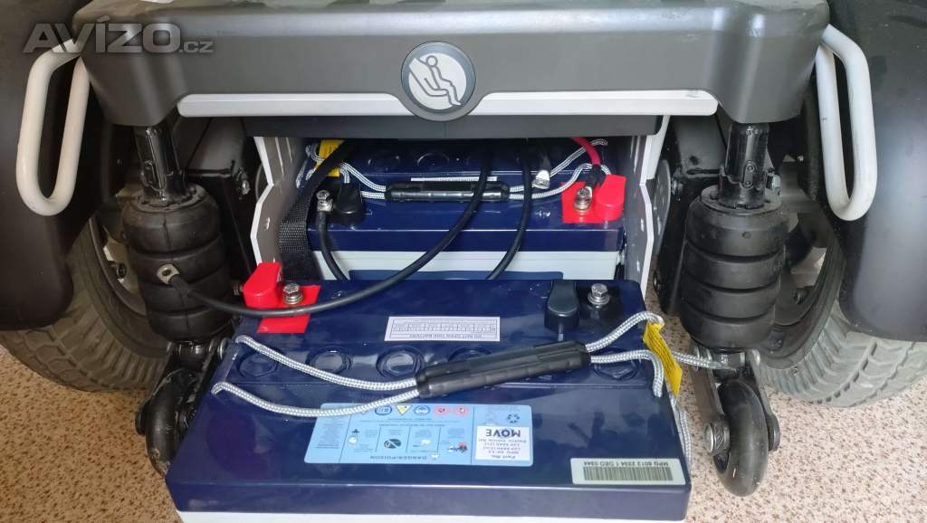 Foto inzerátu PRODÁM elektrický invalidní vozík zn. Handicare Puma 40 SEDEO