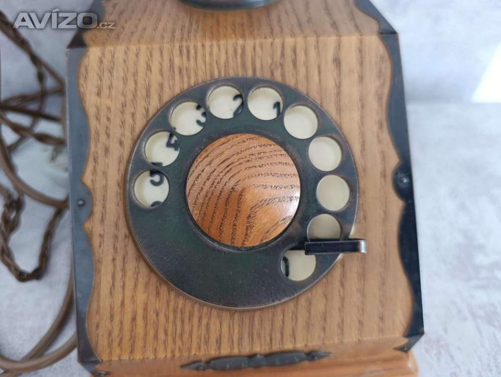 Foto inzerátu Starý československý telefon TESLA Cs20 k dekoraci 