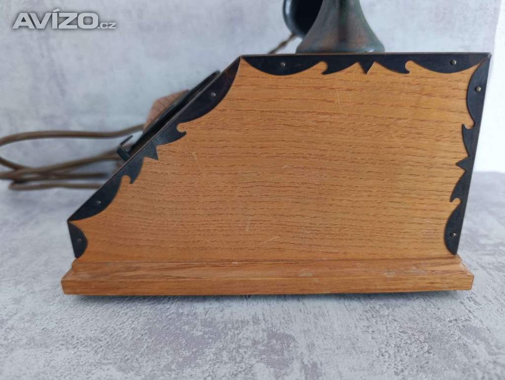 Foto inzerátu Starý československý telefon TESLA Cs20 k dekoraci 