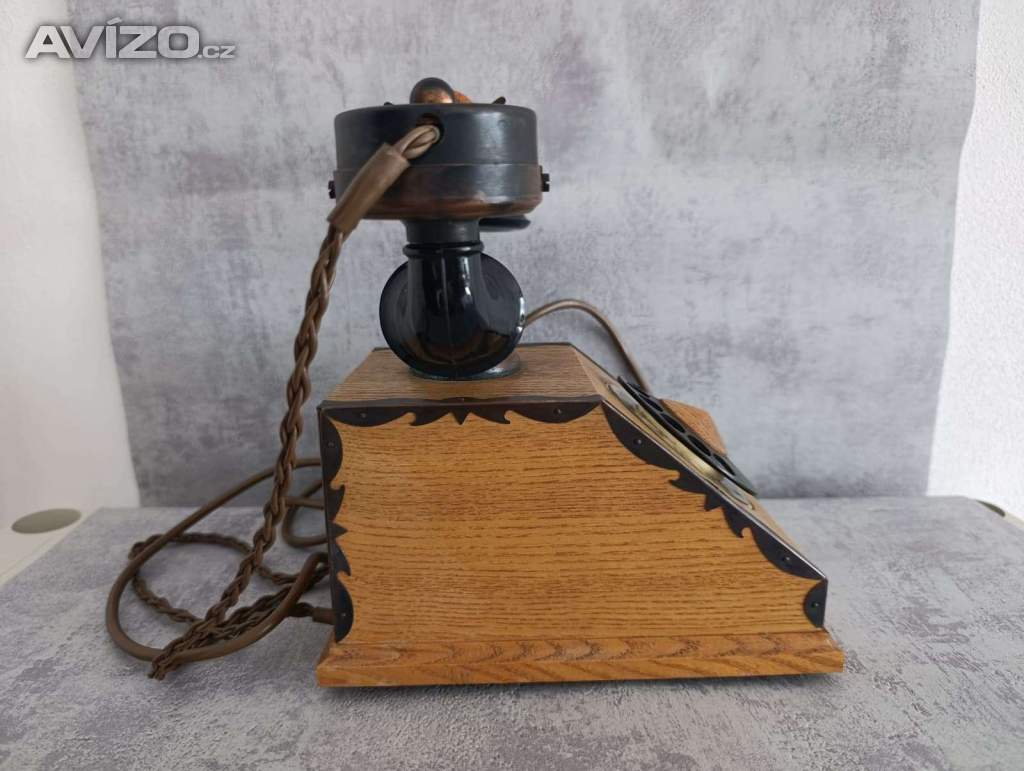 Foto inzerátu Starý československý telefon TESLA Cs20 k dekoraci 