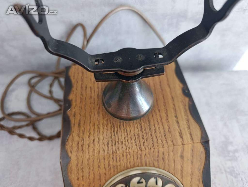 Foto inzerátu Starý československý telefon TESLA Cs20 k dekoraci 
