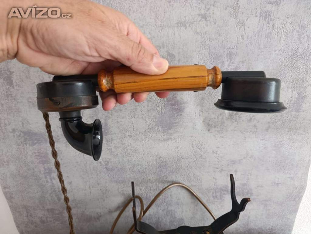 Foto inzerátu Starý československý telefon TESLA Cs20 k dekoraci 