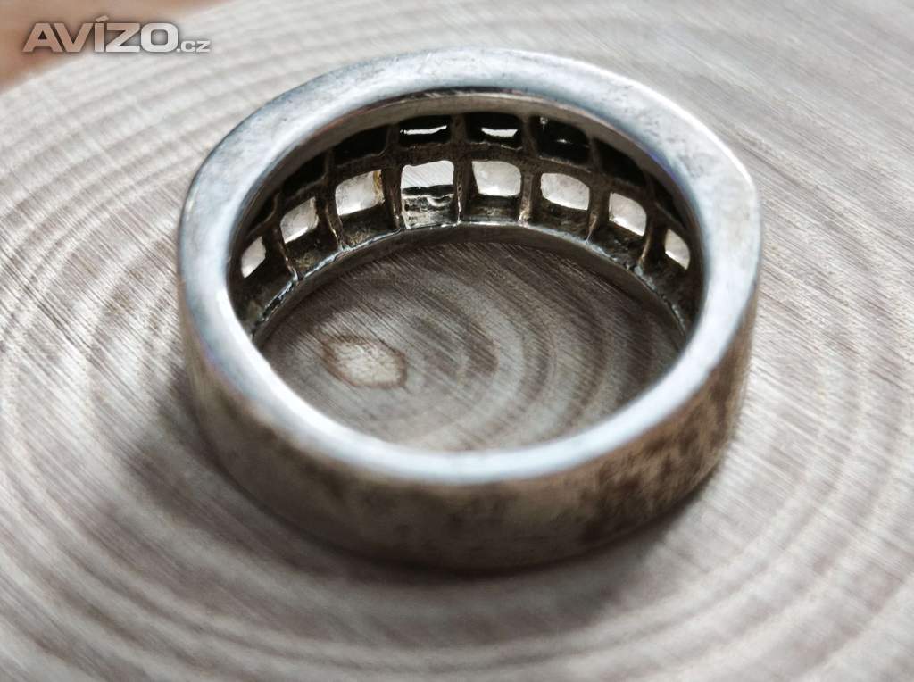Foto inzerátu Stříbrný prstýnek