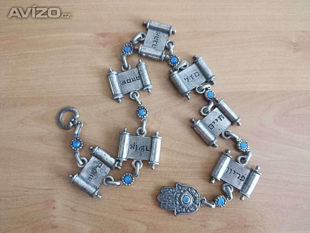 Foto inzerátu Izraelský šperk Hamsa se svitky Tóry – délka 66 cm