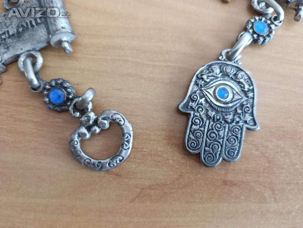 Foto inzerátu Izraelský šperk Hamsa se svitky Tóry – délka 66 cm