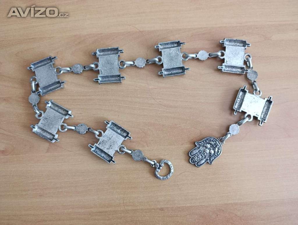 Foto inzerátu Izraelský šperk Hamsa se svitky Tóry – délka 66 cm