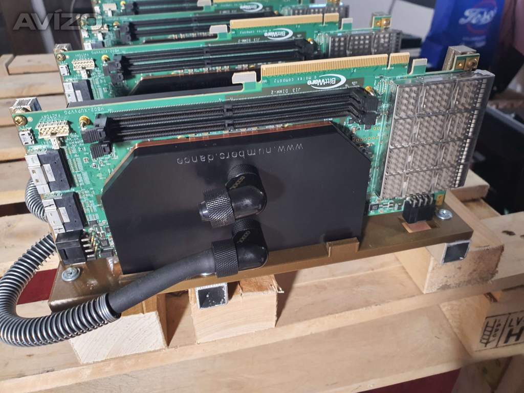 Foto inzerátu Mining Karta BittWare CVP-13 FPGA vodou chlazené s celoplošným, oboustranným chlazením