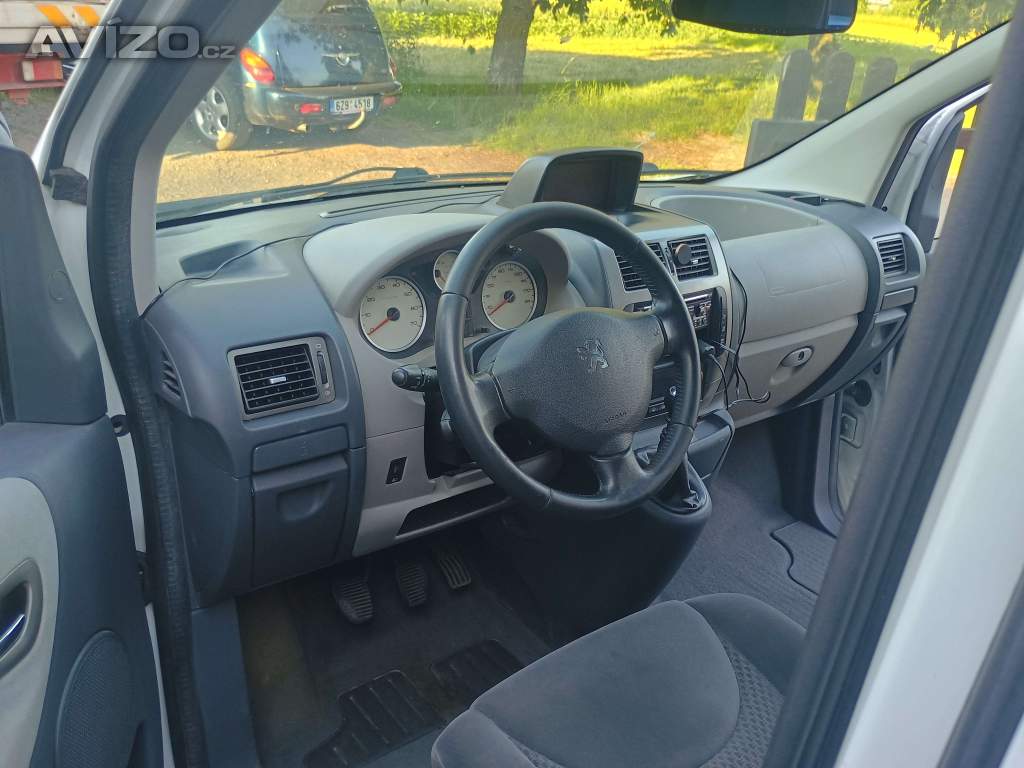 Foto inzerátu Peugeot Expert Tepee L2H1 - 2.0HDI, 120kW, 8 míst