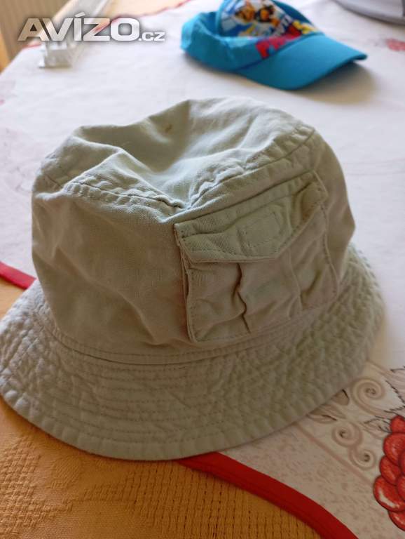 Bavlněný klobouk na 4 roky