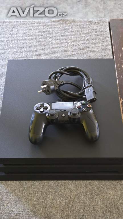 Foto inzerátu Playstation 4 PRO 1TB