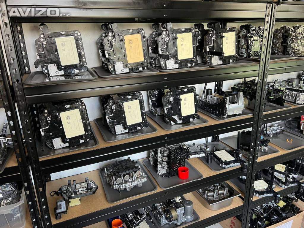 Foto inzerátu DSG6 DQ250 mechatronika 02E hydraulický blok řídicí jednotka 02E927770