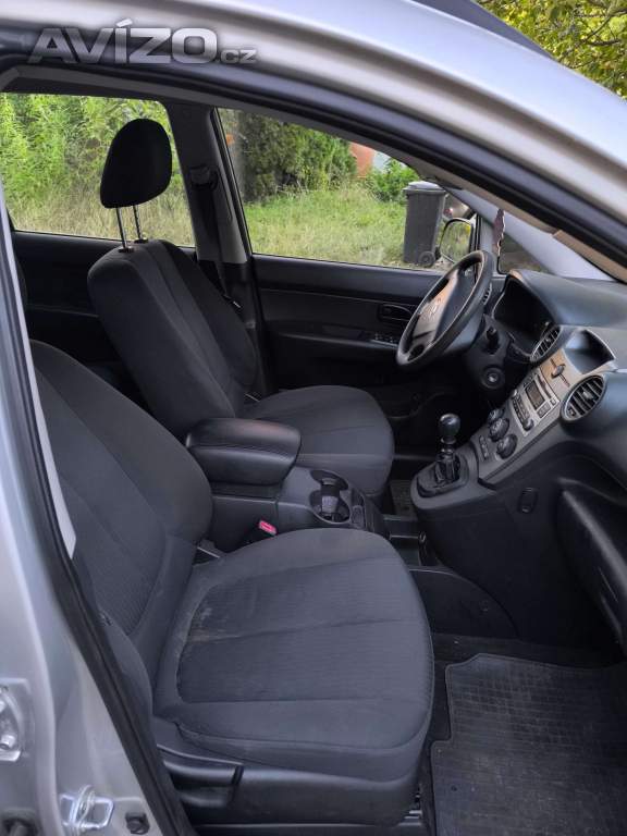 Foto inzerátu Kia Carens MPV 2.0 CRDi
