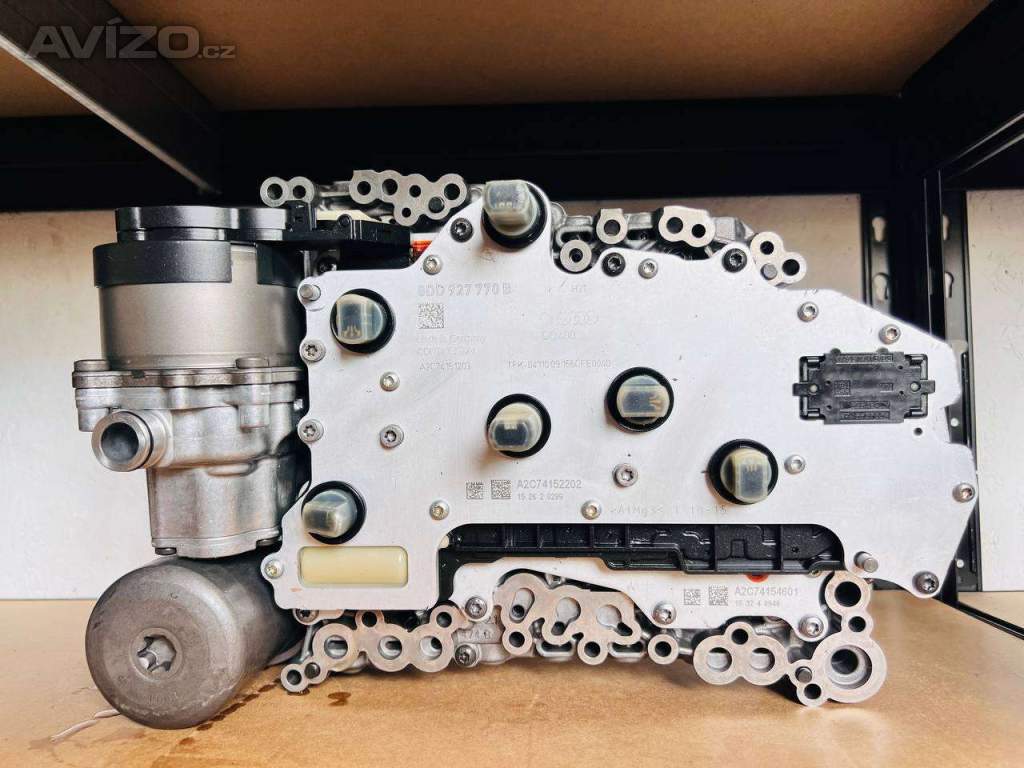 Foto inzerátu DSG DQ400 Hybrid mechatronika 0DD927770 0DW927770 GTE Passat Audi e-tron 