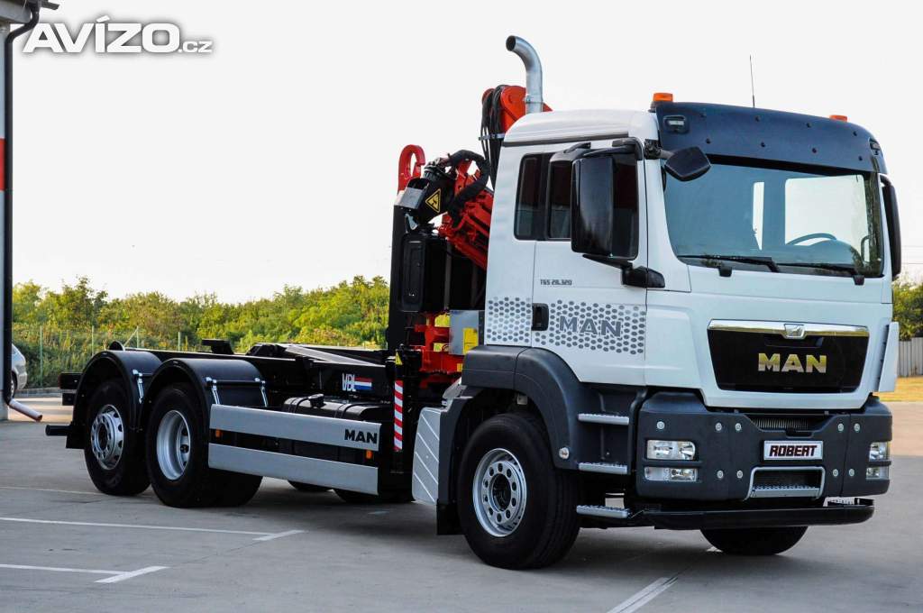 MAN TGS 28.320 HÁKOVÝ NOSIČ KONTEJNERŮ + HYDRAULICKÁ RUKA