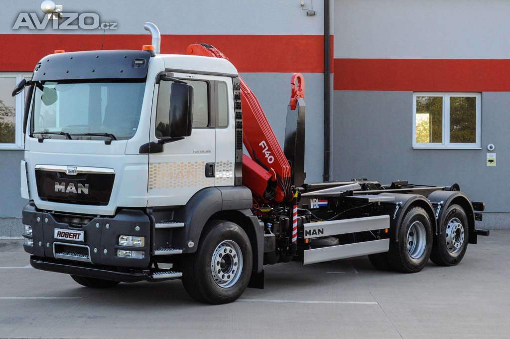 Foto inzerátu MAN TGS 28.320 HÁKOVÝ NOSIČ KONTEJNERŮ + HYDRAULICKÁ RUKA