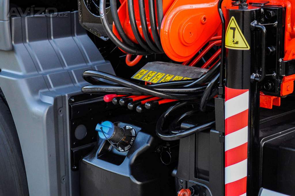 Foto inzerátu MAN TGS 28.320 HÁKOVÝ NOSIČ KONTEJNERŮ + HYDRAULICKÁ RUKA