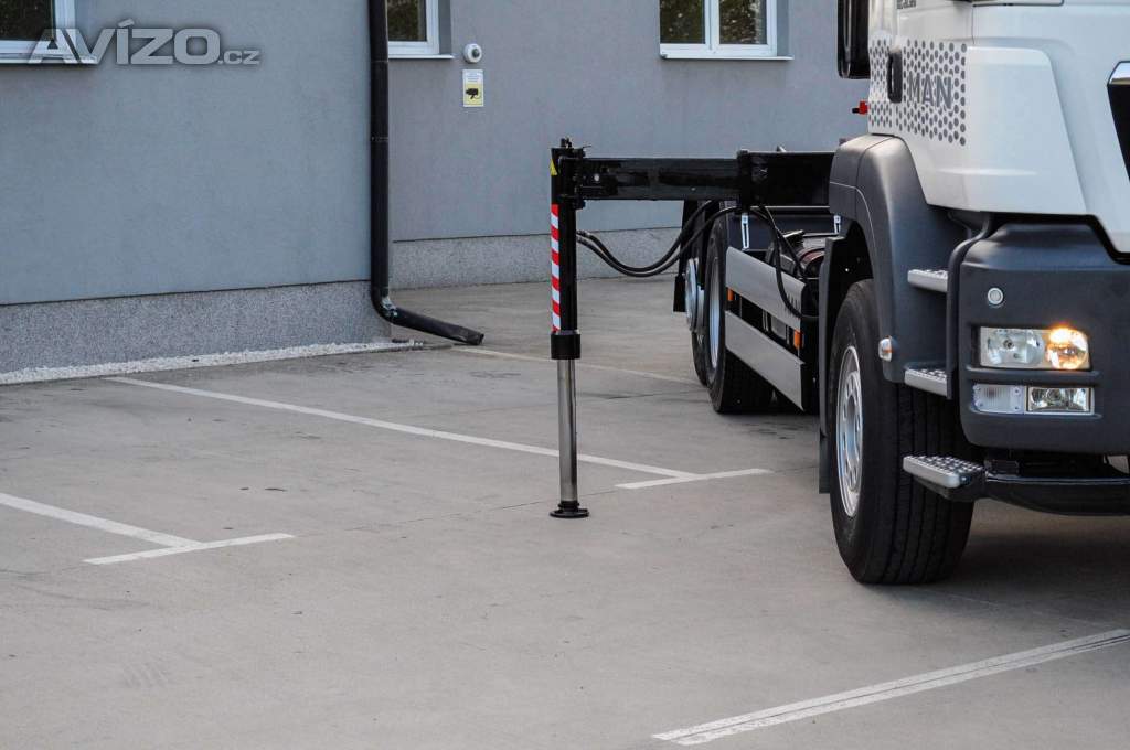 Foto inzerátu MAN TGS 28.320 HÁKOVÝ NOSIČ KONTEJNERŮ + HYDRAULICKÁ RUKA