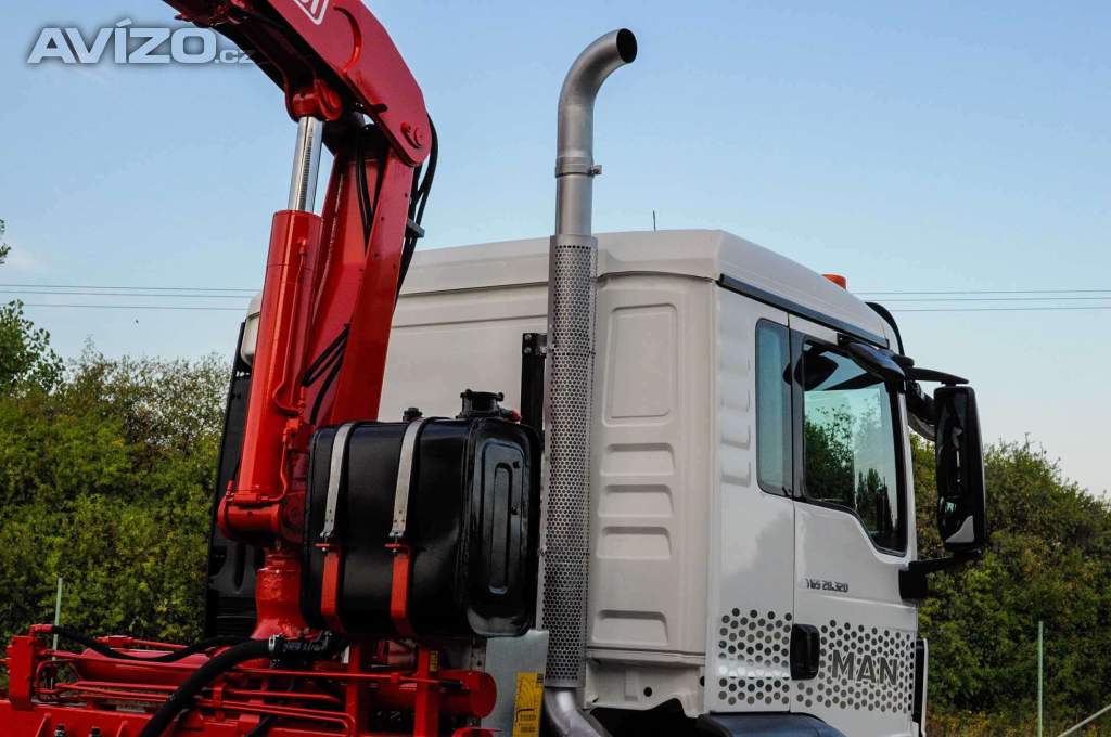 Foto inzerátu MAN TGS 28.320 HÁKOVÝ NOSIČ KONTEJNERŮ + HYDRAULICKÁ RUKA